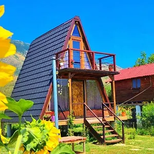 Life On The Farm Nepravishte